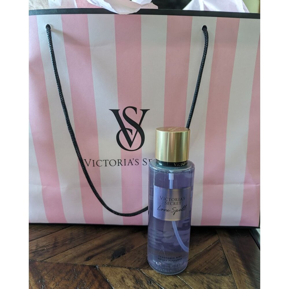 Victoria's Secret Love Spell Fragrance Body Mist for Women 8.4 Oz NEW